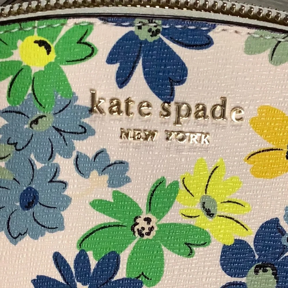 kate spade reposhing this